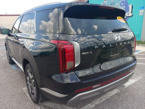 Used 2024 Hyundai Palisade Limited FWD image 5