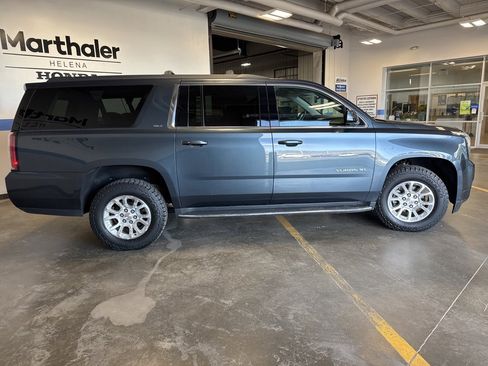 Used 2019 GMC Yukon XL SLT w/ Open Road Package image 4