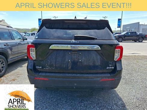 Certified 2023 Ford Explorer XLT image 7