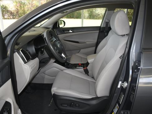 Used 2021 Hyundai Tucson SEL image 5