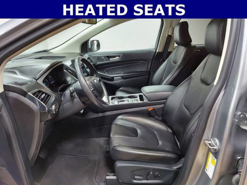 Used 2022 Ford Edge Titanium AWD/4WD image 3