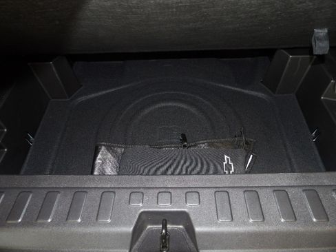 Used 2024 Chevrolet Equinox LT w/ LPO, Floor Liner Package image 19