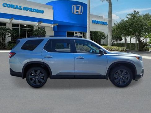 New 2026 Honda Pilot Sport image 6