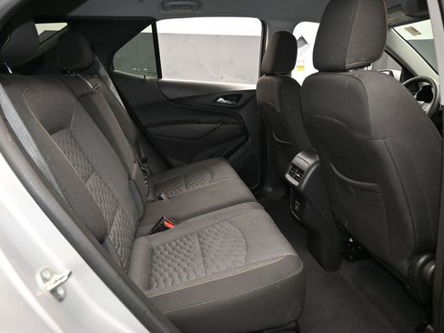 Used 2021 Chevrolet Equinox LT image 38