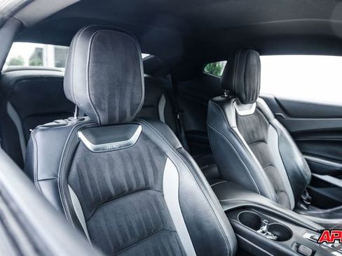 Used 2019 Chevrolet Camaro SS RWD image 25