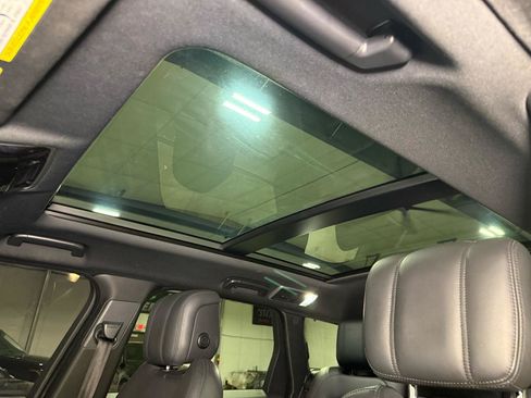 Used 2019 Land Rover Range Rover Sport HSE AWD/4WD image 22