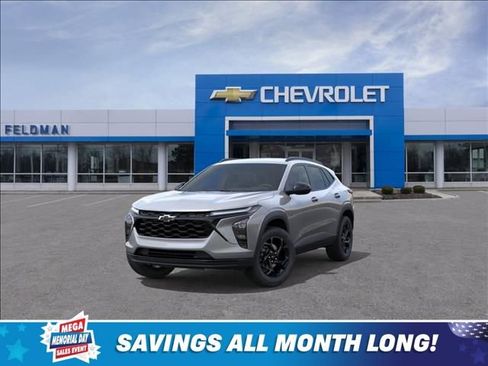 New 2026 Chevrolet Trax LT w/ Driver Confidence Package FWD image 8