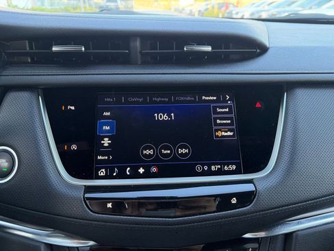Used 2023 Cadillac XT5 Luxury FWD image 11