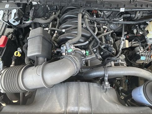 New 2025 Ford F250 XL w/ XL Chrome Package image 16