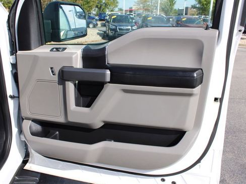 Used 2020 Ford F150 XLT w/ Trailer Tow Package image 22