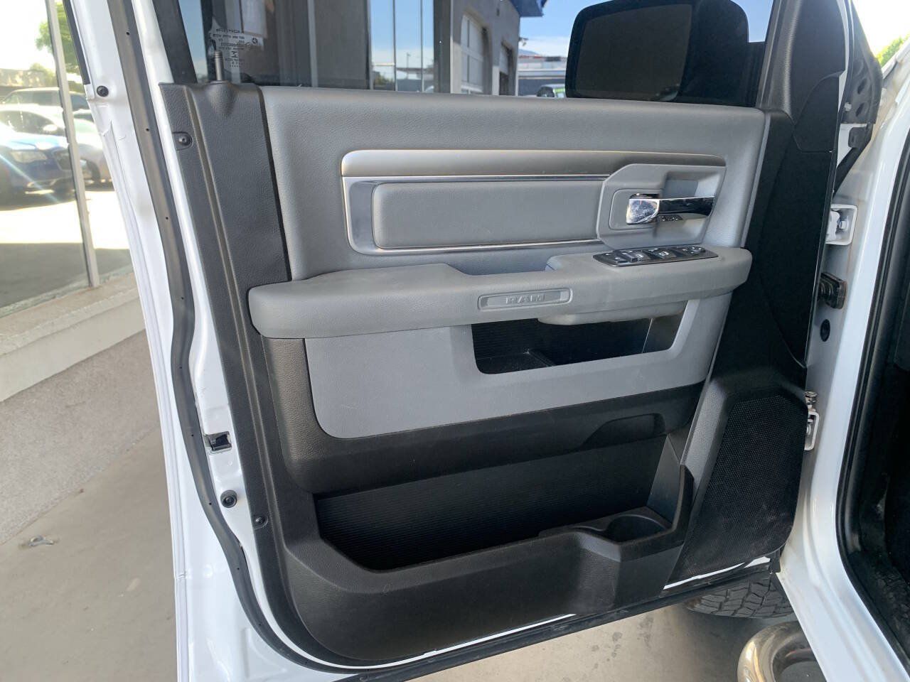 Used 2019 RAM 1500 Big Horn AWD/4WD image 11