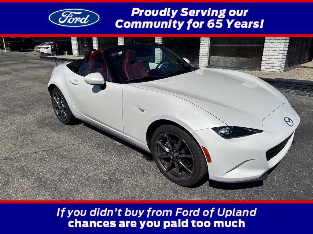 Used 2020 MAZDA MX-5 Miata Grand Touring RWD image 1