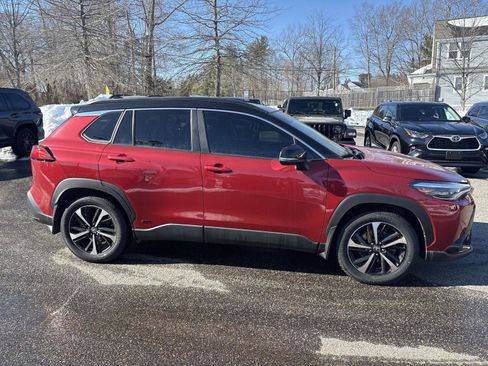 Used 2023 Toyota Corolla Cross XSE w/ Convenience Package image 8