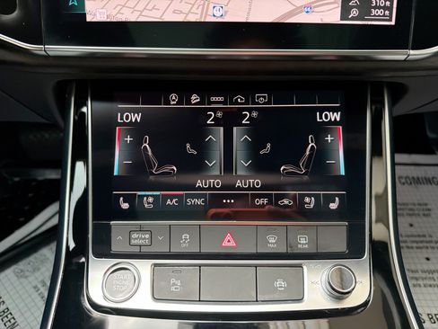 Used 2021 Audi Q8 Premium Plus AWD/4WD image 17