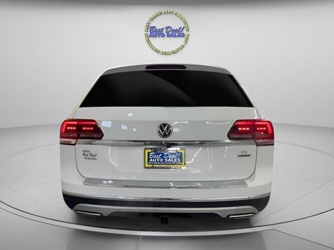 Used 2018 Volkswagen Atlas SEL Premium AWD/4WD image 3