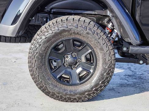 Used 2020 Jeep Gladiator Mojave image 12