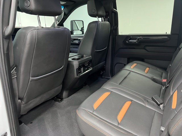 Used 2024 GMC Sierra 3500 AT4 w/ AT4 Premium Plus Package AWD/4WD image 40