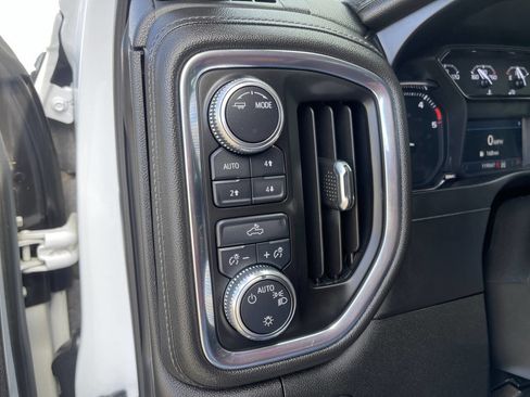 Used 2021 GMC Sierra 3500 SLE w/ Remote Start Package AWD/4WD image 20