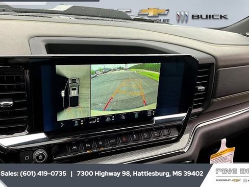 Used 2022 Chevrolet Silverado 1500 ZR2 w/ Technology Package image 15