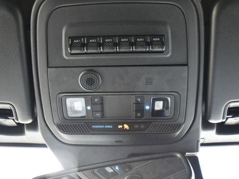 Used 2023 Ford Bronco Badlands image 25