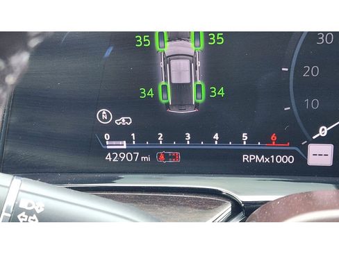 Certified 2023 Cadillac Escalade Premium Luxury Platinum w/ LPO, Radiant Package image 17