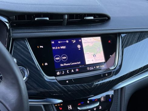 Used 2024 Cadillac XT6 Premium Luxury image 16