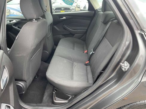 Used 2016 Ford Focus SE image 10