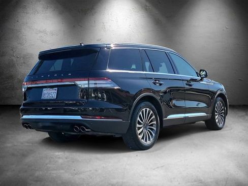 Used 2021 Lincoln Aviator Reserve w/ Elements Package Plus RWD image 3