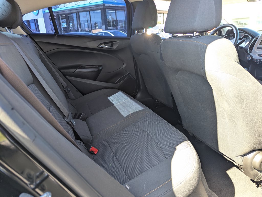 Used 2016 Chevrolet Cruze LS FWD image 27