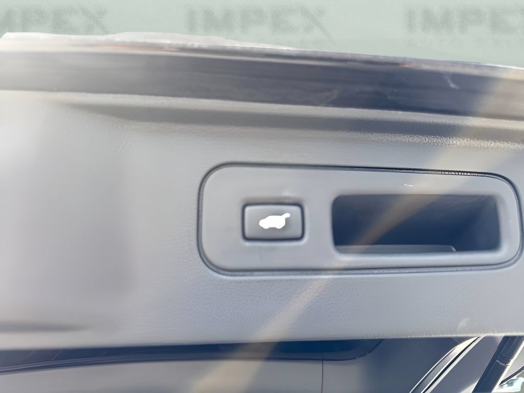 Used 2025 Honda Pilot EX-L image 30