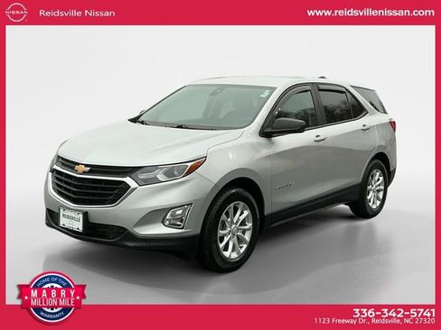 Used 2021 Chevrolet Equinox LS w/ LS Convenience Package image 1