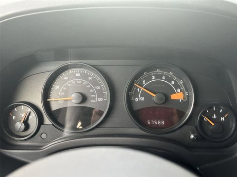 Used 2016 Jeep Patriot Sport image 13