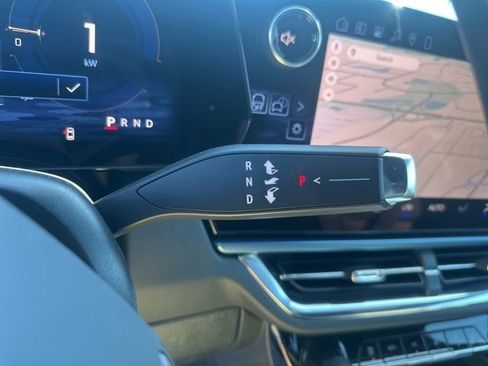 New 2026 Chevrolet Equinox EV LT image 26