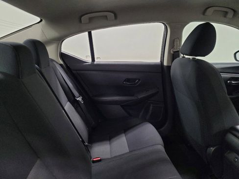Used 2025 Nissan Sentra SV FWD image 19
