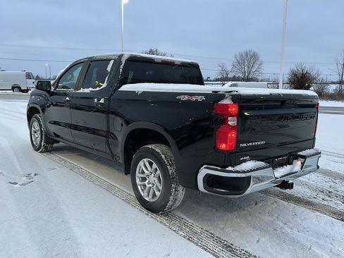 Used 2023 Chevrolet Silverado 1500 LT image 3
