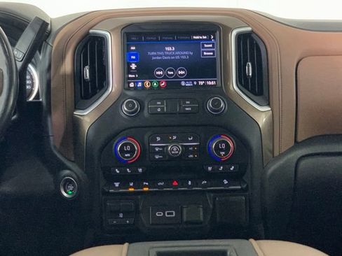Used 2022 Chevrolet Silverado 2500 High Country w/ Z71 Off-Road Package AWD/4WD image 23