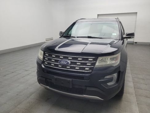 Used 2017 Ford Explorer XLT FWD image 15