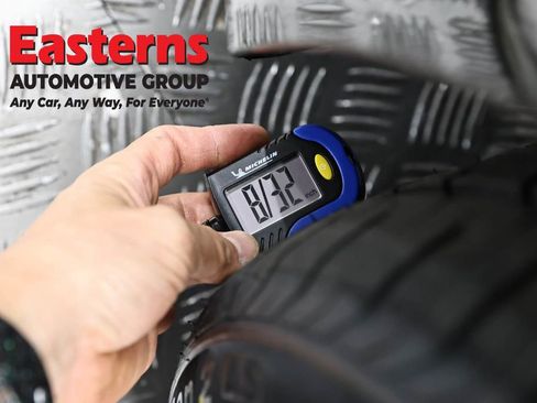 Used 2023 Tesla Model 3 Standard Range image 20