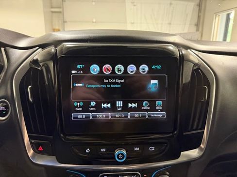 Used 2018 Chevrolet Traverse LT image 15