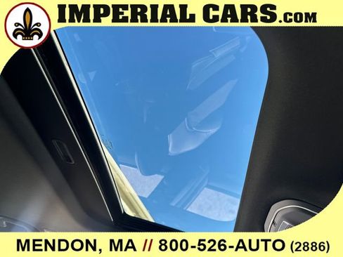 New 2025 Jeep Grand Cherokee Altitude image 17