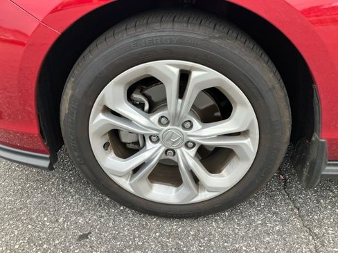 Certified 2025 Honda Accord LX image 27
