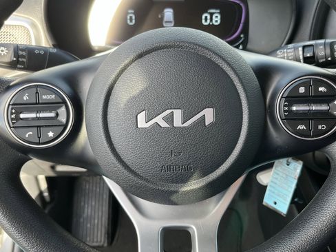 Used 2023 Kia Soul LX w/ Option Group 015 image 18