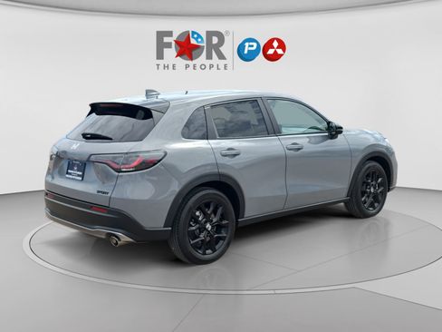 Used 2025 Honda HR-V Sport image 5