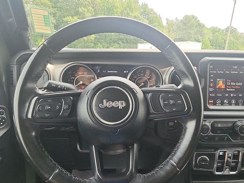 Used 2021 Jeep Wrangler Unlimited Sport AWD/4WD image 15