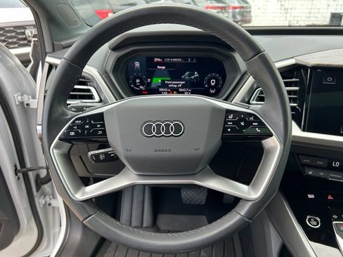 Used 2023 Audi Q4 e-tron Premium Plus w/ Premium Plus AWD/4WD image 21