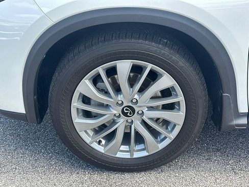 Used 2023 INFINITI QX50 Luxe FWD image 11