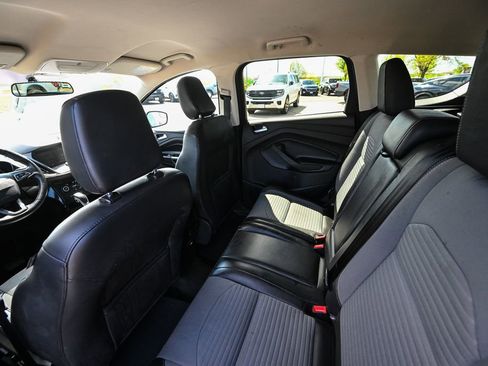 Used 2019 Ford Escape SE FWD image 20