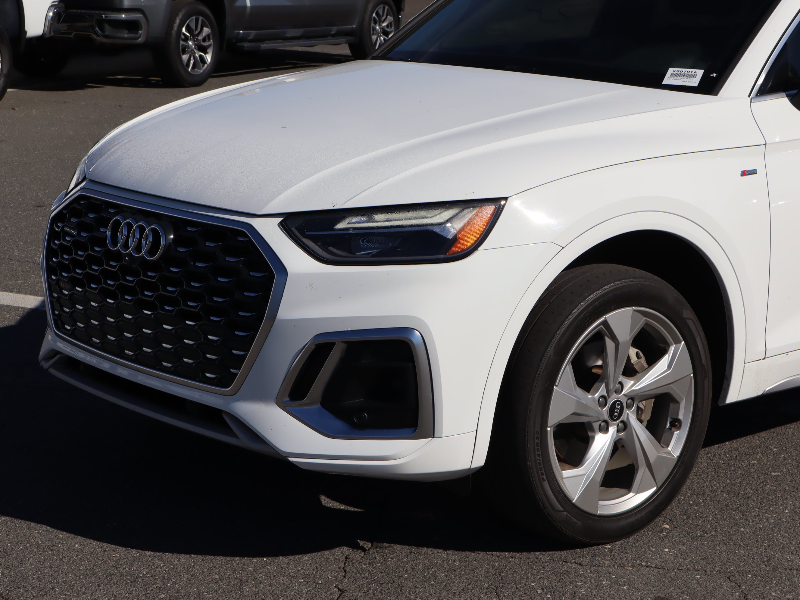 Used 2021 Audi Q5 2.0T Premium Plus w/ Premium Plus Package AWD/4WD image 17