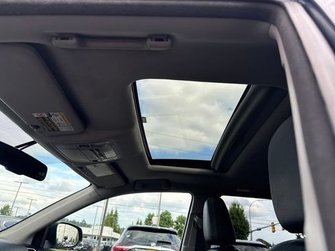 Used 2014 Toyota Highlander XLE AWD/4WD image 27