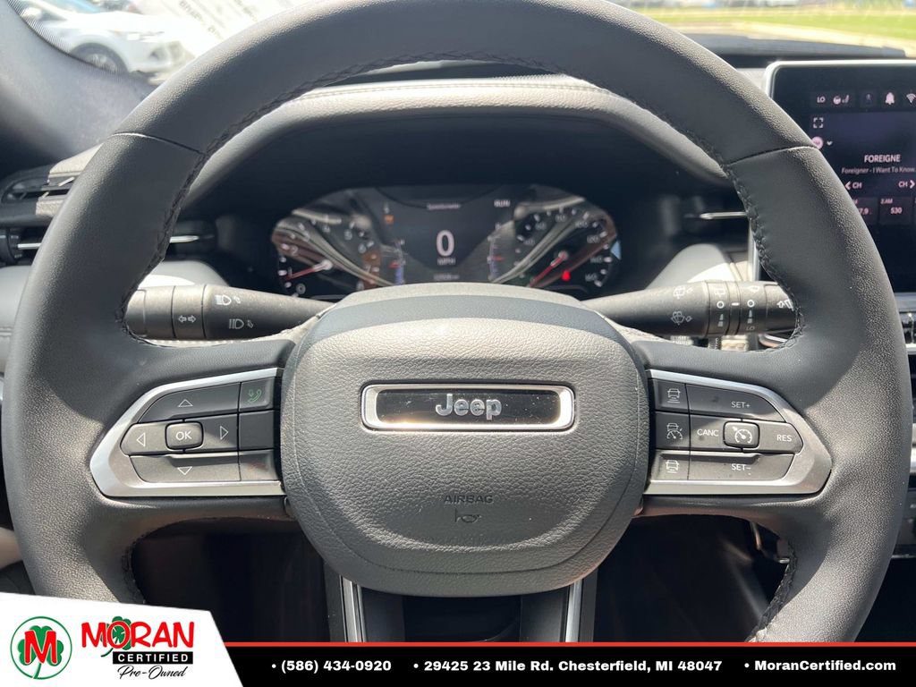 Used 2024 Jeep Compass Limited AWD/4WD image 17